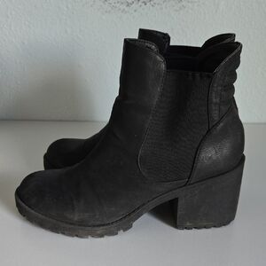 Classic Grunge Black Ankle Boots Womens 8.5